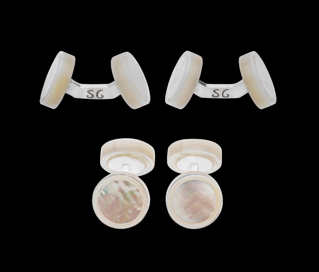 Cercle de jour cufflinks in white mother-of-pearl and silver links