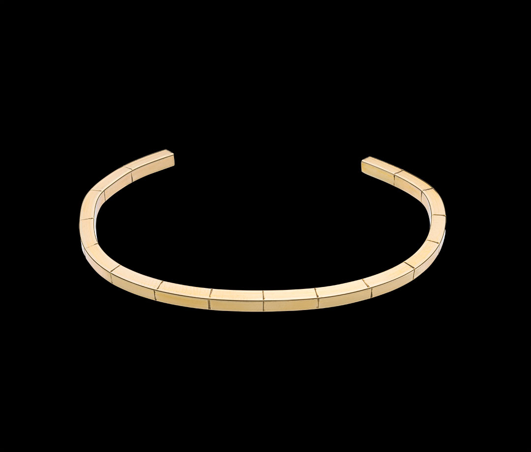 Square day bracelet in yellow gold